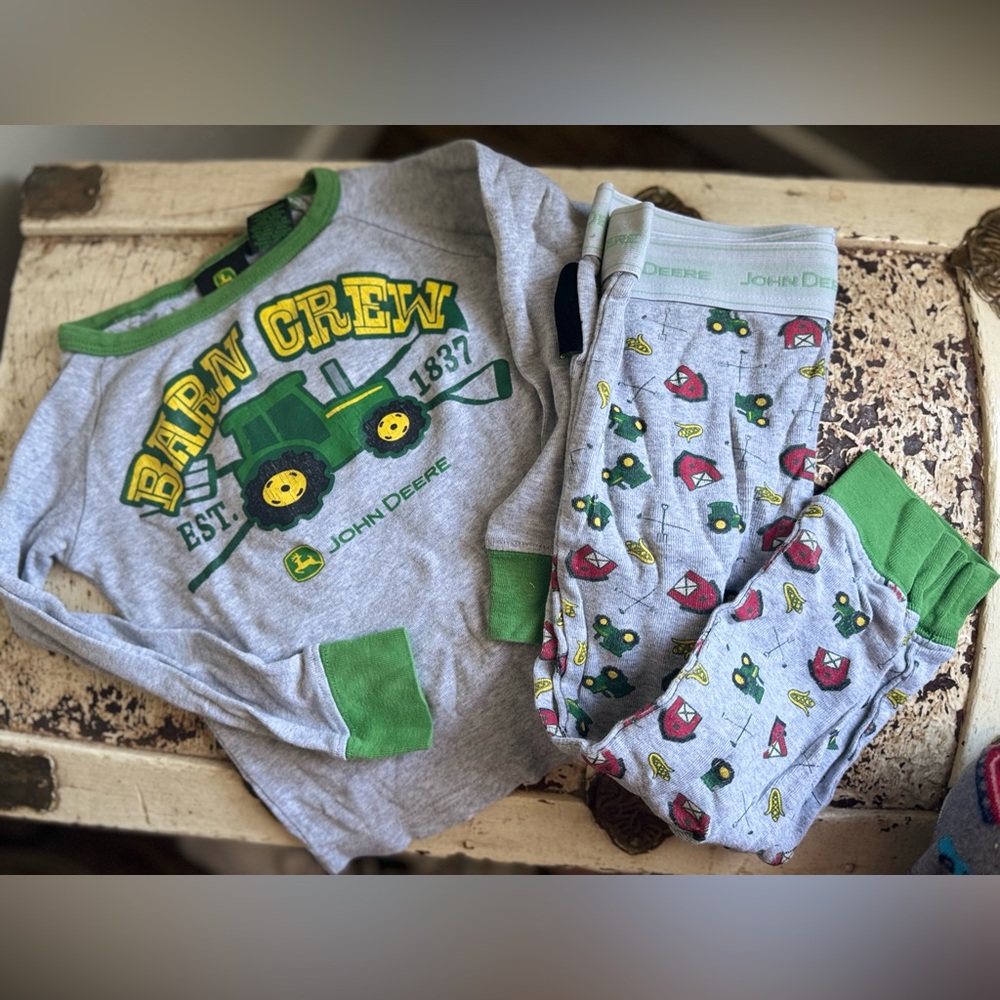 John Deere Kids 4T Pajama Set - Gray and Green Barn Crew Design